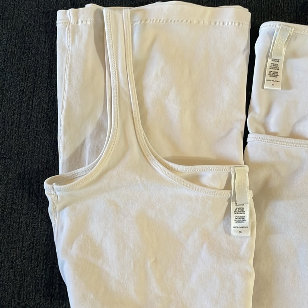 SKIMS bundle with NINE WEST 3pc - Picture 15 of 15